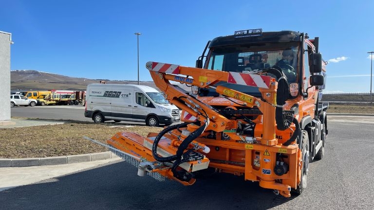 LIVRARI UNIMOG